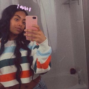 Meet your Posher, Denisha